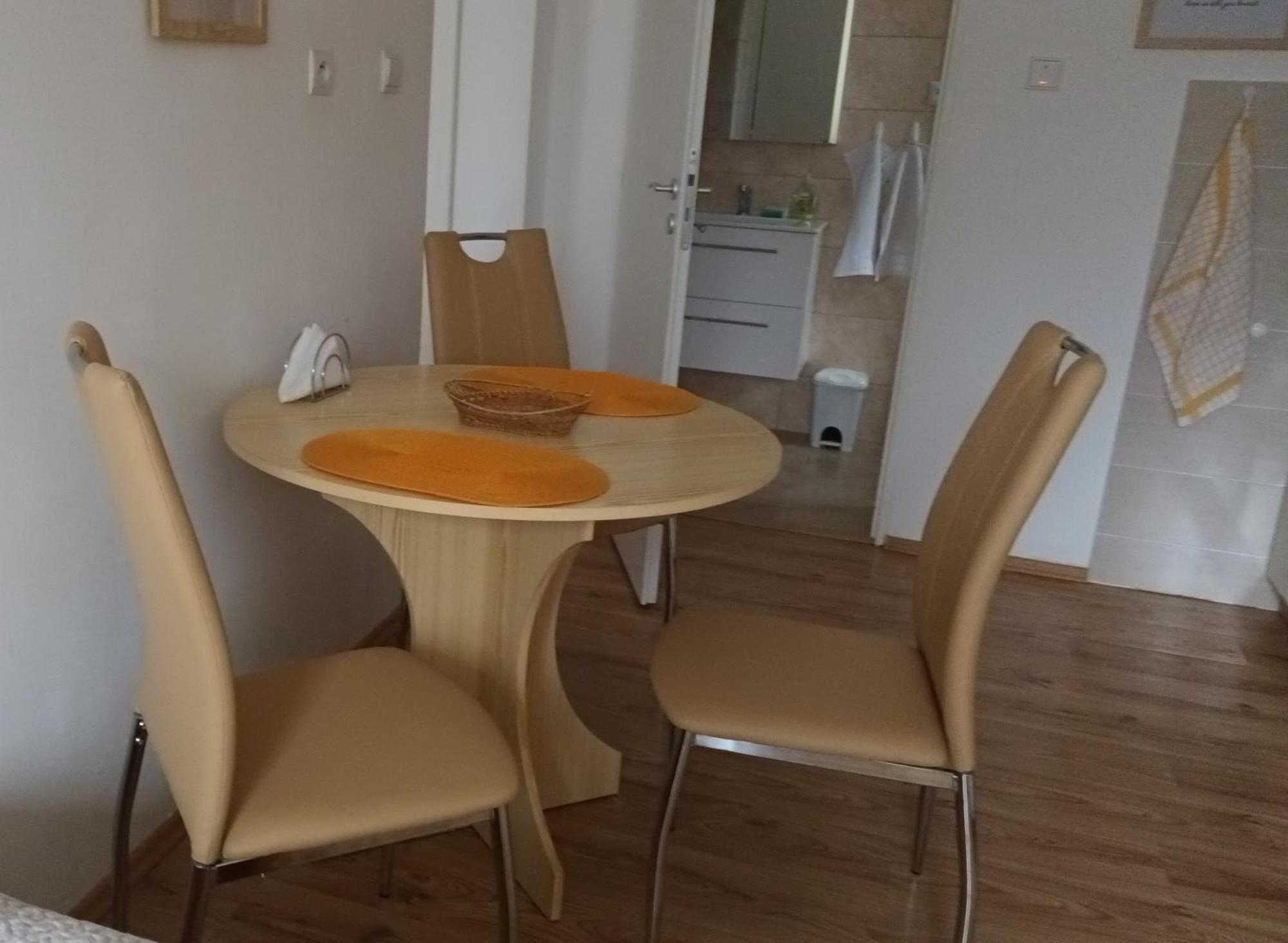 Apartman Alena KLV Exterior foto